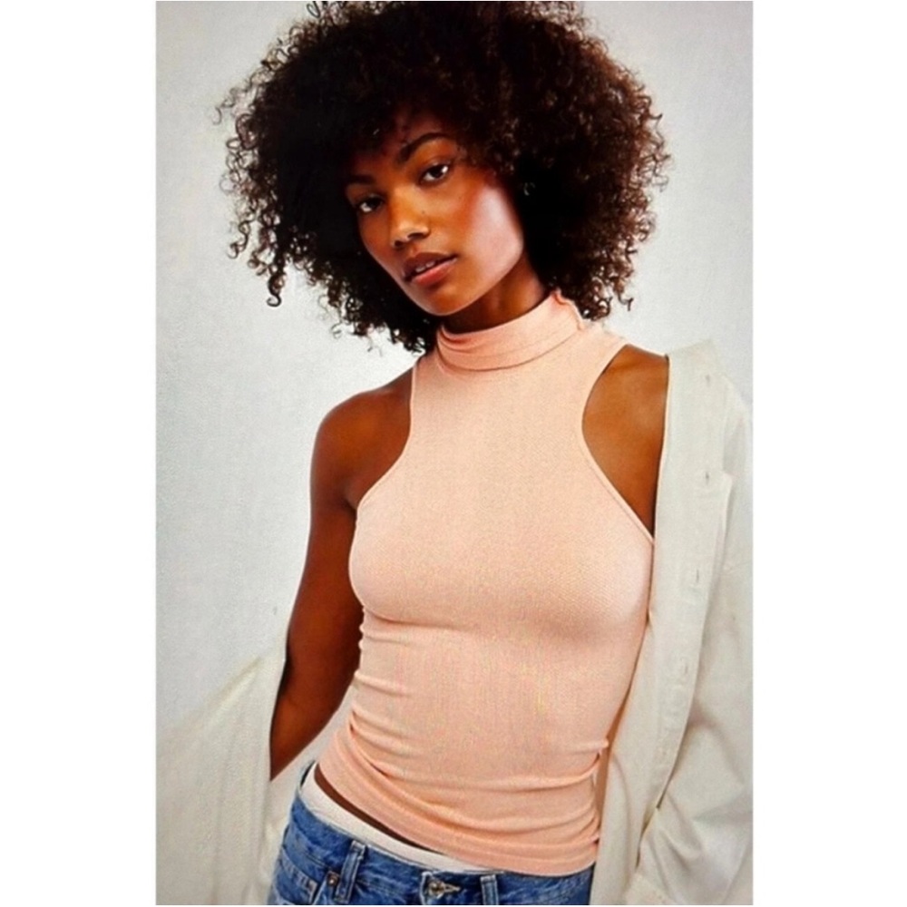 NWOT Free People Always Ready Seamless Textured Turtleneck Tank Peach XS/S